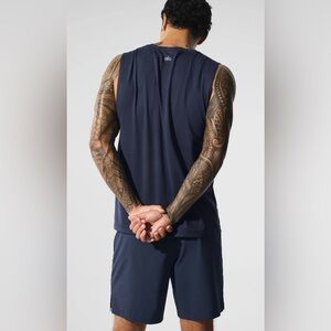 Alo Yoga brand tank top navy blue color XL men’s